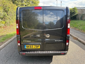 Used Vauxhall Vivaro 2015 for sale - 75977114: Photo