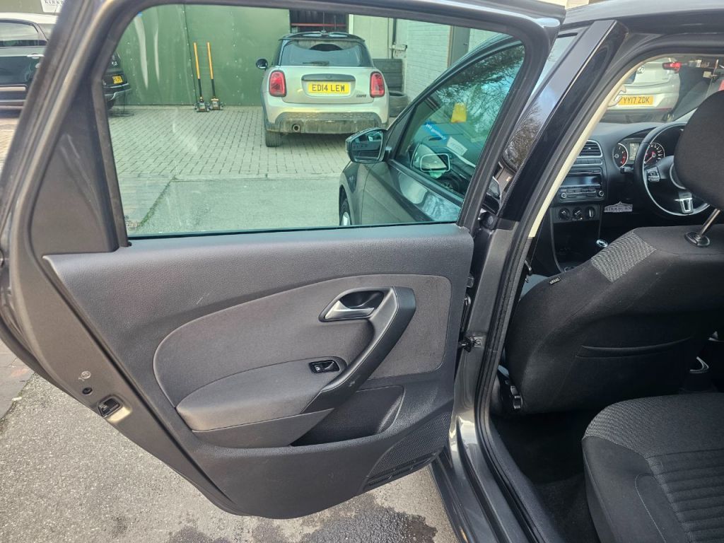 Used Volkswagen Polo 2012 for sale - 77590213: Photo 12