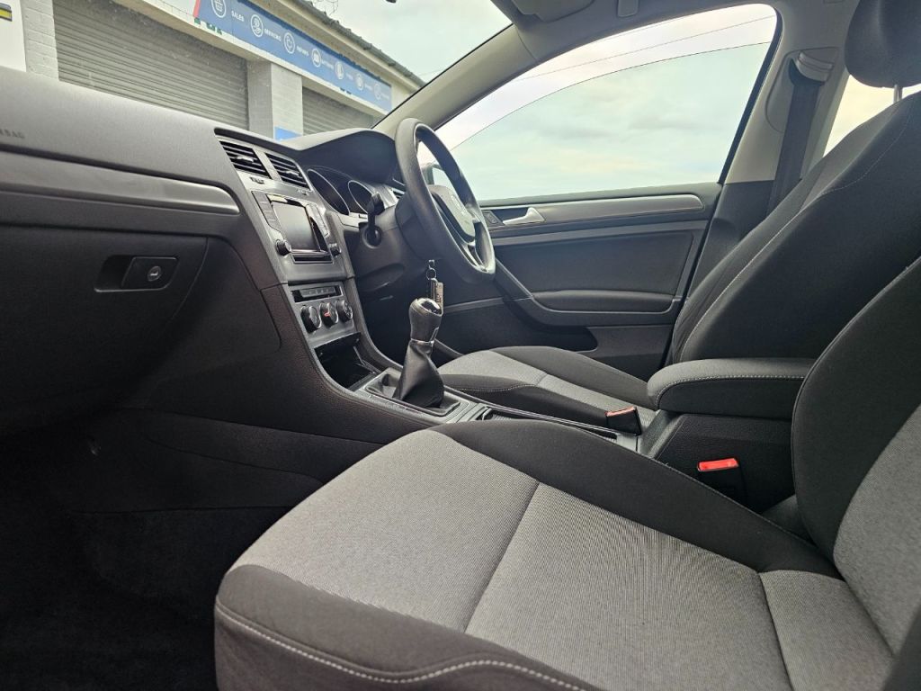 Used Volkswagen Golf 2014 for sale - 76520212: Photo 11