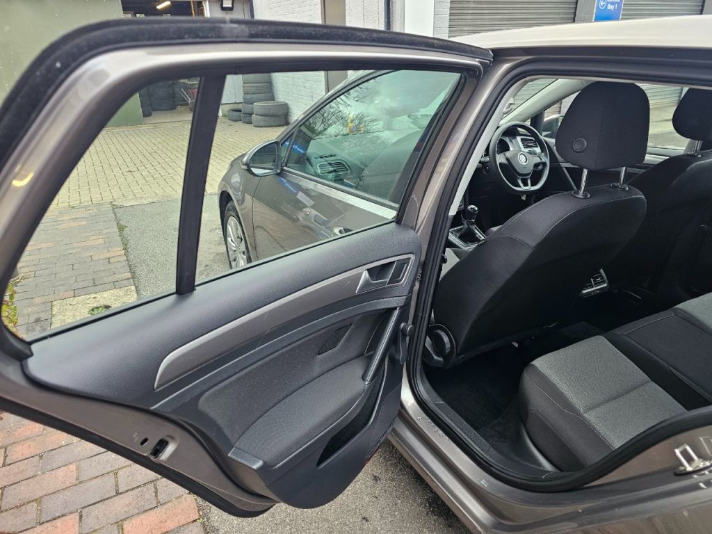 Used Volkswagen Golf 2014 for sale - 76520212: Photo 13