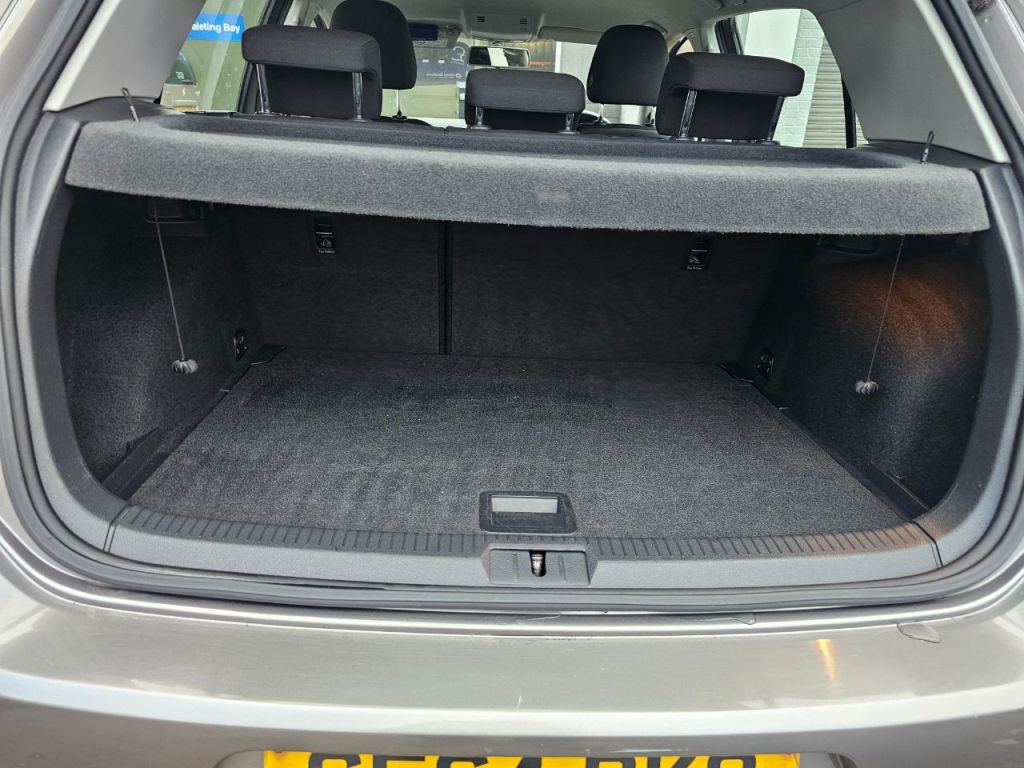 Used Volkswagen Golf 2014 for sale - 76520212: Photo 16