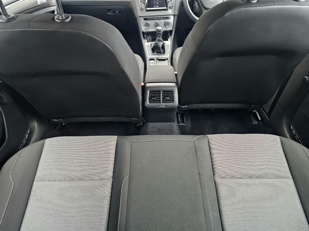 Used Volkswagen Golf 2014 for sale - 76520212: Photo 17