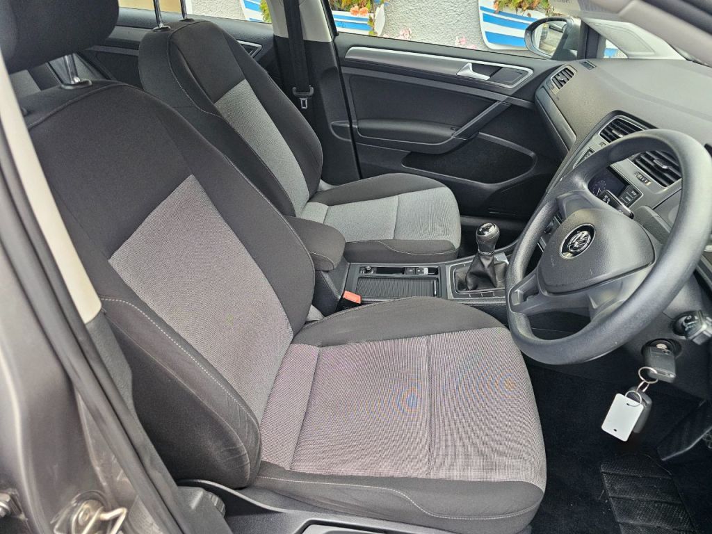 Used Volkswagen Golf 2014 for sale - 76520212: Photo 21