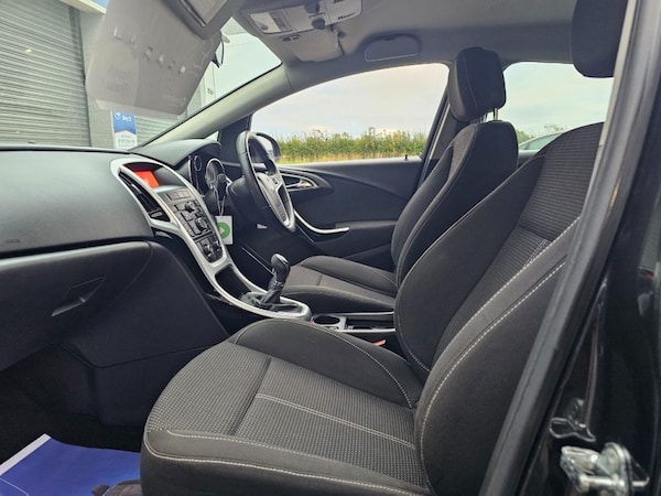 Used Vauxhall Astra 2012 for sale - 76279311: Photo 11