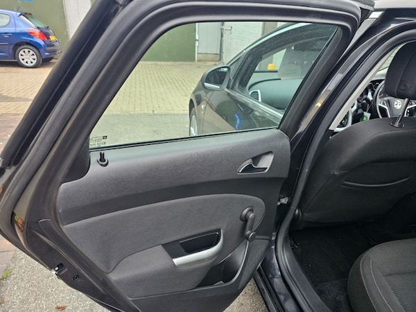 Used Vauxhall Astra 2012 for sale - 76279311: Photo 13