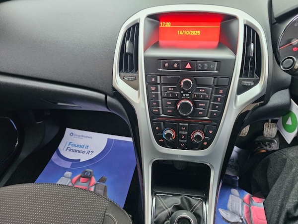 Used Vauxhall Astra 2012 for sale - 76279311: Photo 19