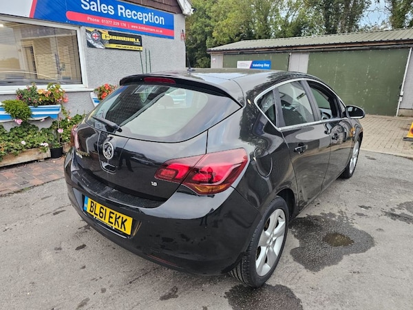 Used Vauxhall Astra 2012 for sale - 76279311: Photo 5