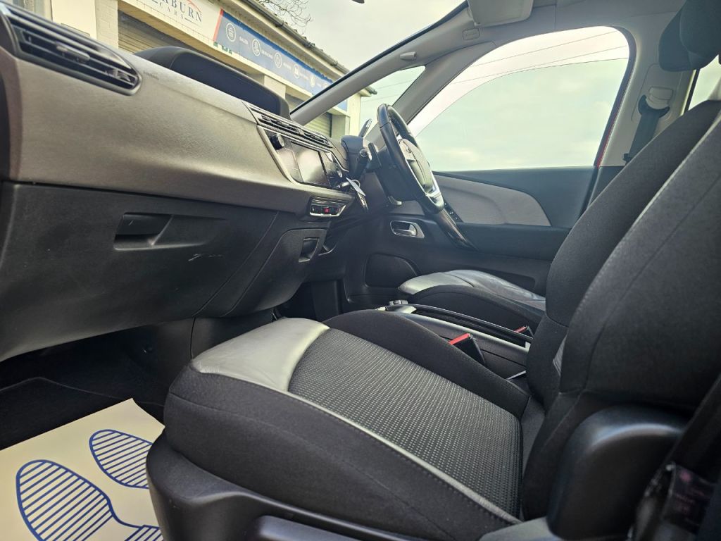Used Citroen C4 Grand Picasso 2018 for sale - 76520195: Photo 10