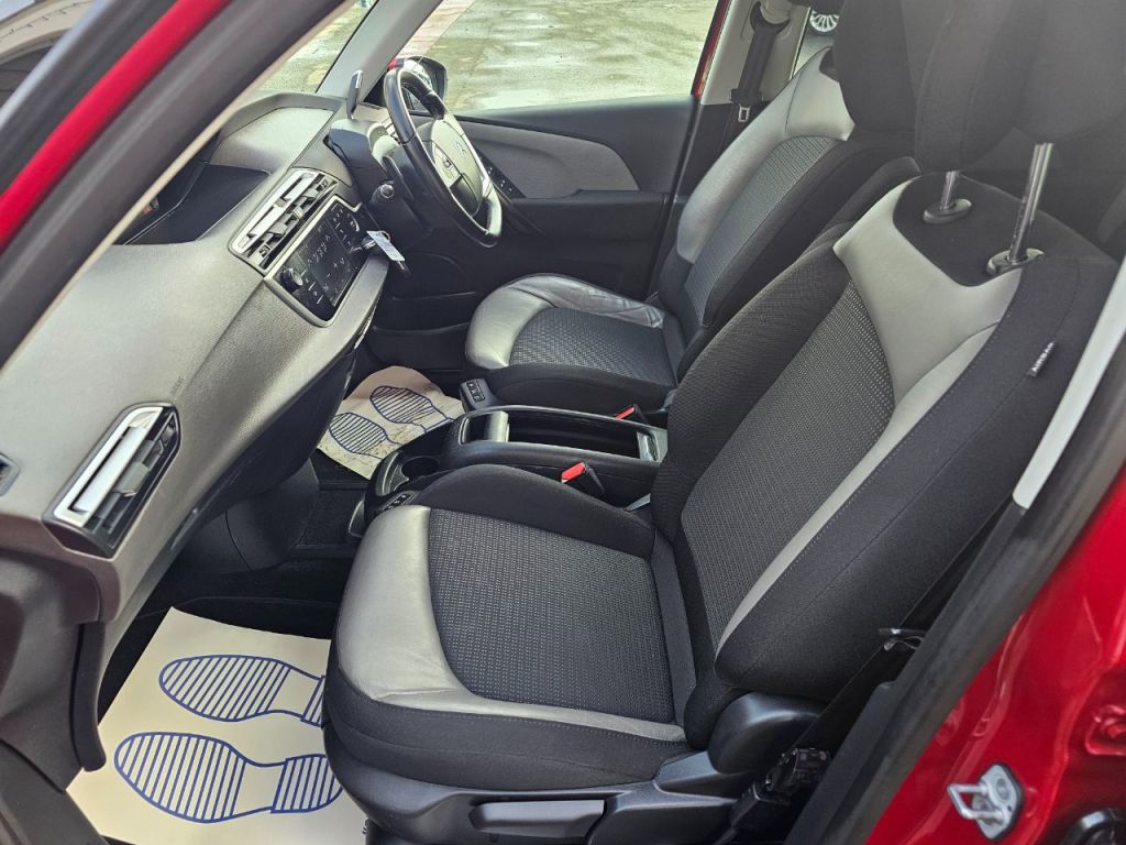 Used Citroen C4 Grand Picasso 2018 for sale - 76520195: Photo 12