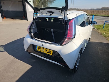 Used Toyota AYGO 2018 for sale - 75875198: Photo
