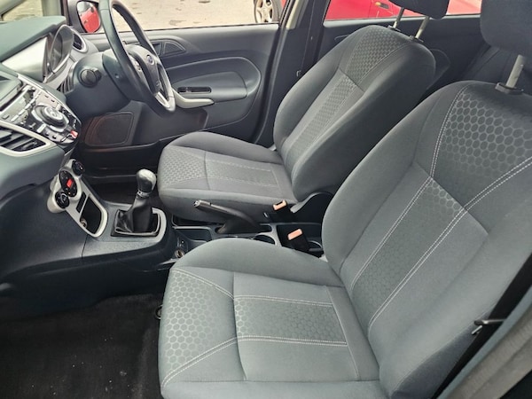 Used Ford Fiesta 2011 for sale - 76279321: Photo 11