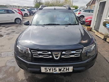 Used Dacia Duster 2015 for sale - 78219240: Photo