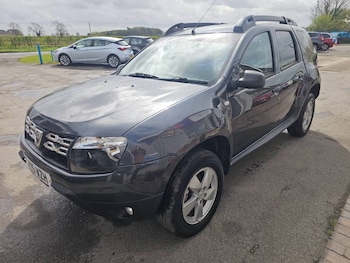 Used Dacia Duster 2015 for sale - 78219240: Photo