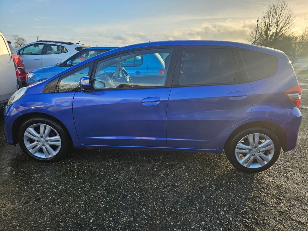 Used Honda Jazz 2013 for sale - 77399628: Photo 6