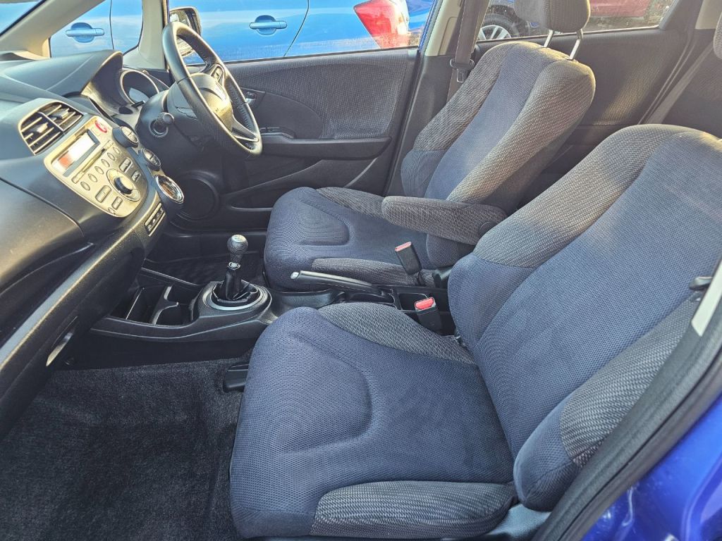 Used Honda Jazz 2013 for sale - 77399628: Photo 8