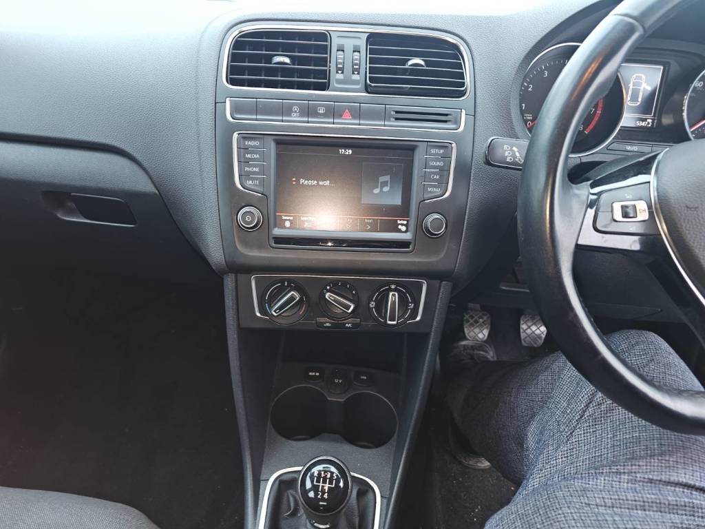 Used Volkswagen Polo 2015 for sale - 78055813: Photo 13