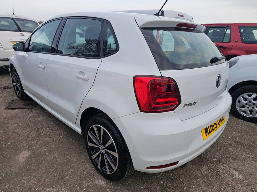 Used Volkswagen Polo 2015 for sale - 78055813: Photo 4