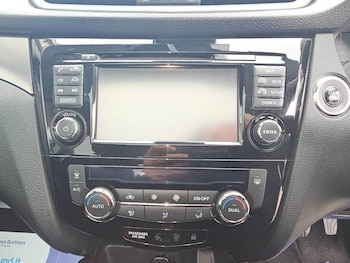 Used Nissan Qashqai 2017 for sale - 78210162: Photo