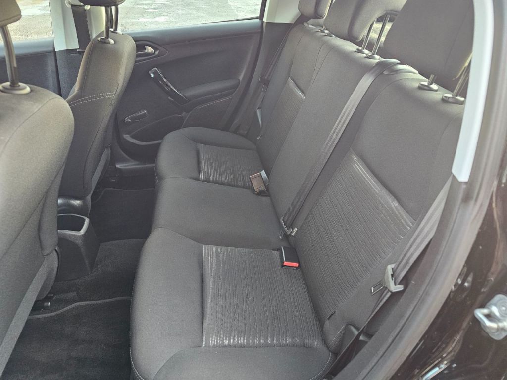 Used Peugeot 208 2023 for sale - 76961715: Photo 12