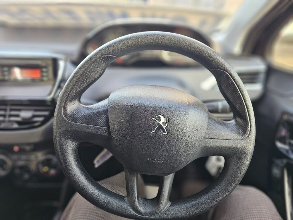 Used Peugeot 208 2023 for sale - 76961715: Photo 19