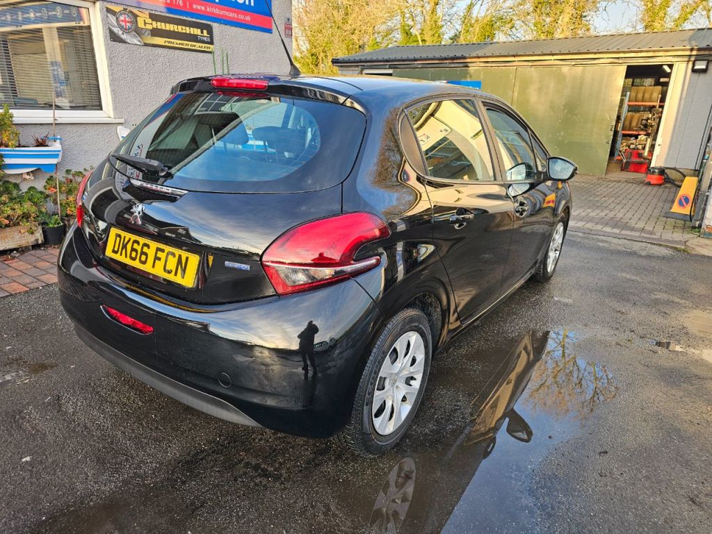 Used Peugeot 208 2023 for sale - 76961715: Photo 5