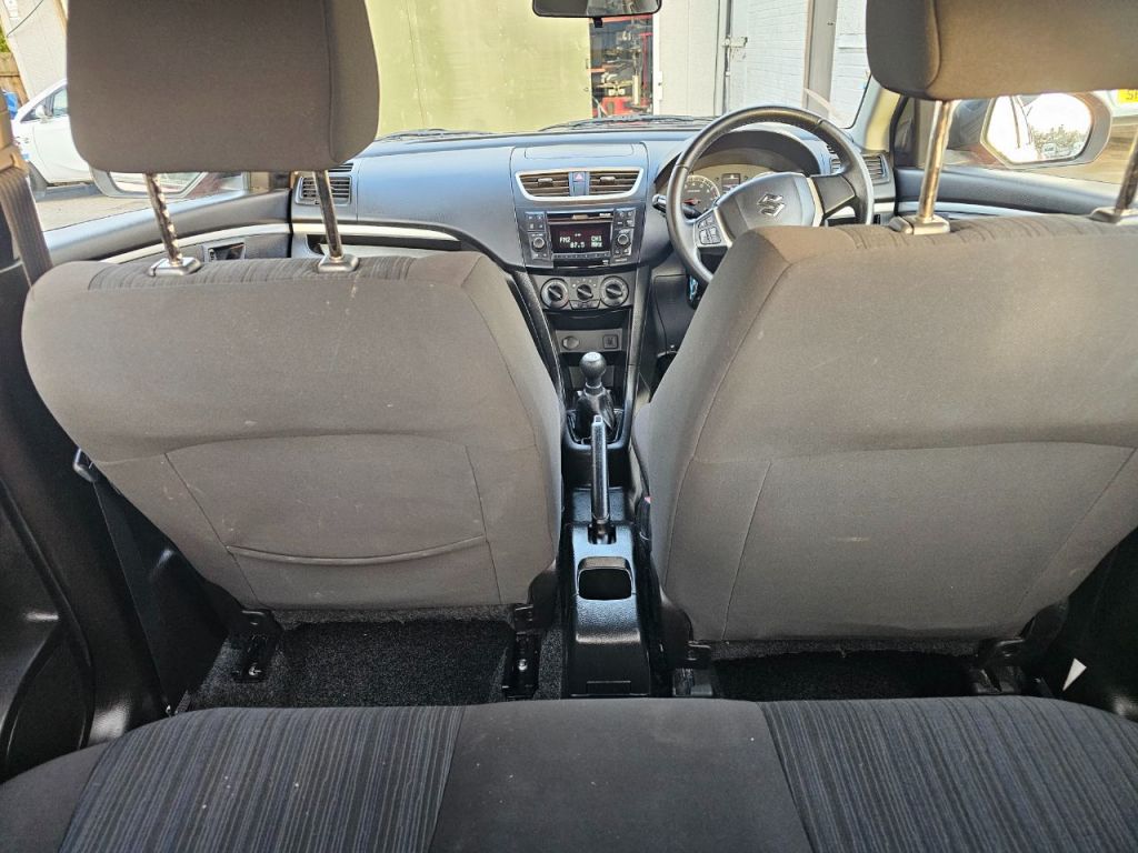 Used Suzuki Swift 2015 for sale - 76961717: Photo 14