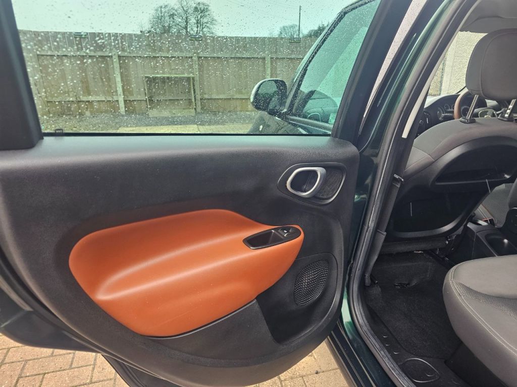 Used Fiat 500L 2014 for sale - 77590215: Photo 11