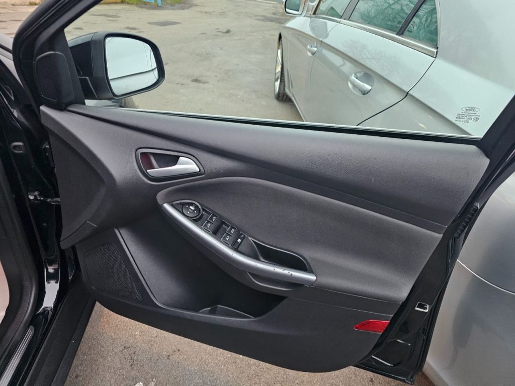 Used Ford Focus 2014 for sale - 77616559: Photo 14