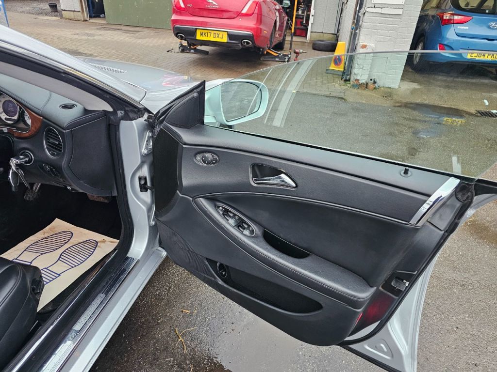 Used Mercedes-Benz CLS 2010 for sale - 77436157: Photo 14