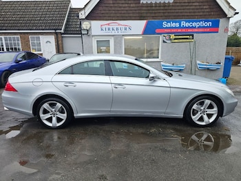 Used Mercedes-Benz CLS 2010 for sale - 77436157: Photo