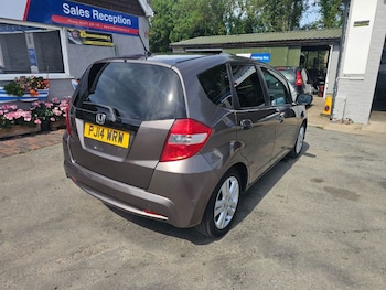 Used Honda Jazz 2014 for sale - 75296328: Photo