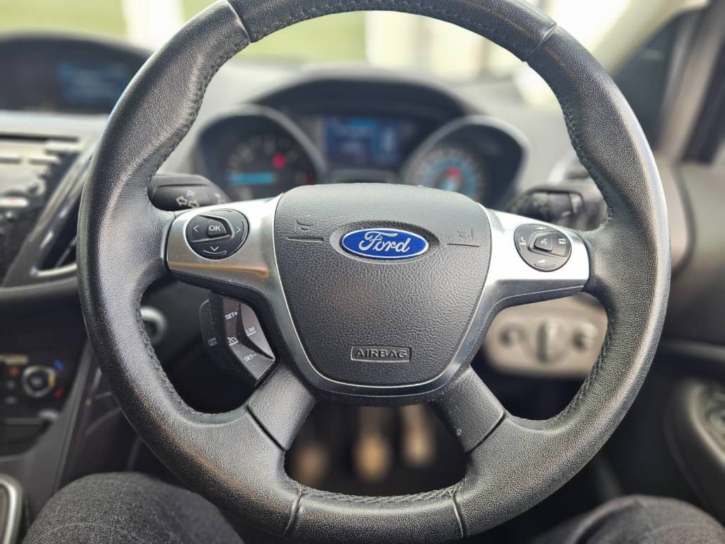 Used Ford Kuga 2015 for sale - 78219239: Photo 14