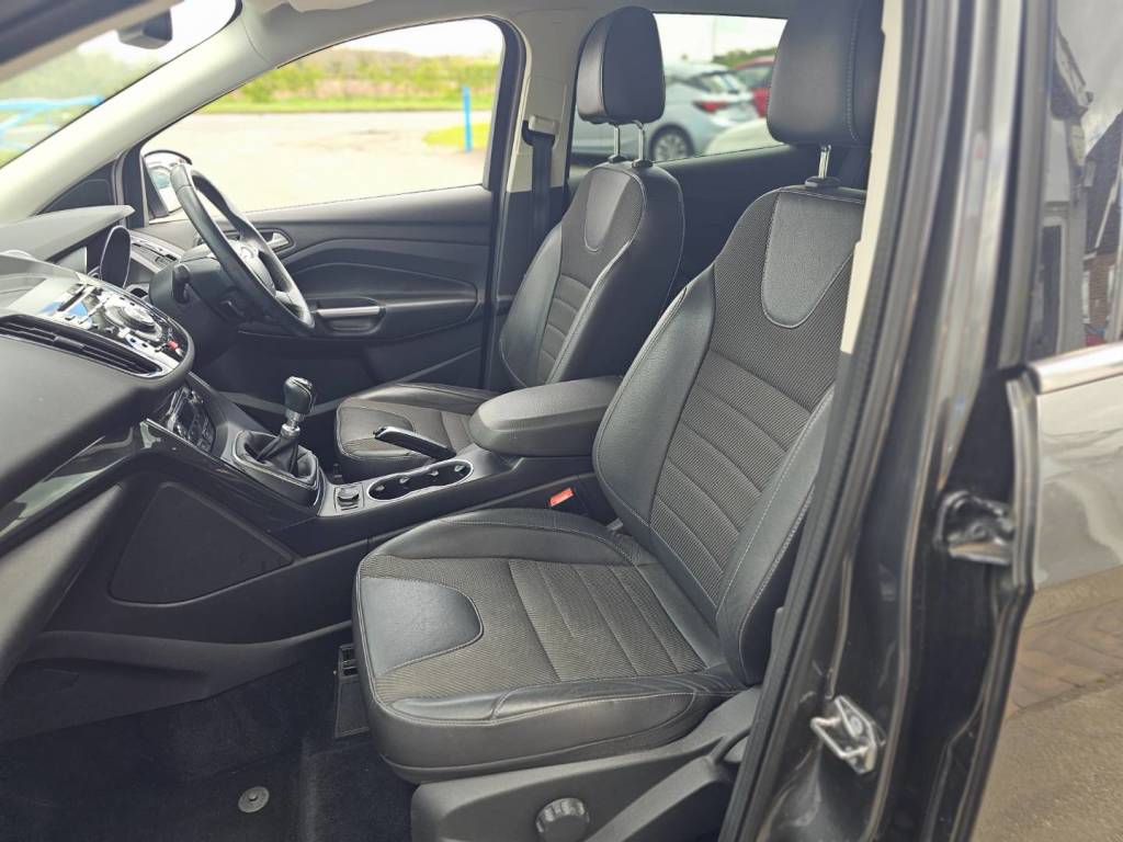 Used Ford Kuga 2015 for sale - 78219239: Photo 7