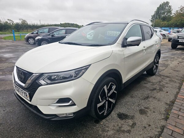 Used Nissan Qashqai 2017 for sale - 76279346: Photo 2