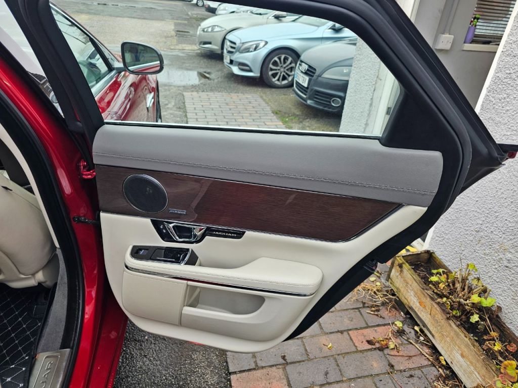 Used Jaguar XJ 2017 for sale - 77399629: Photo 14