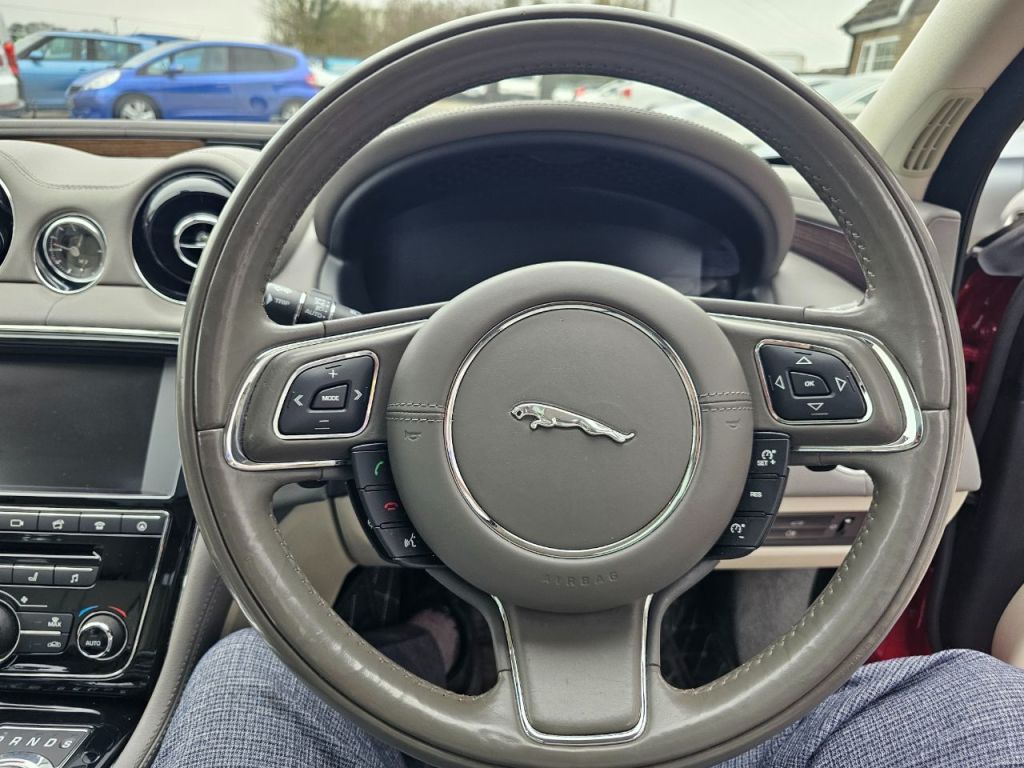 Used Jaguar XJ 2017 for sale - 77399629: Photo 22