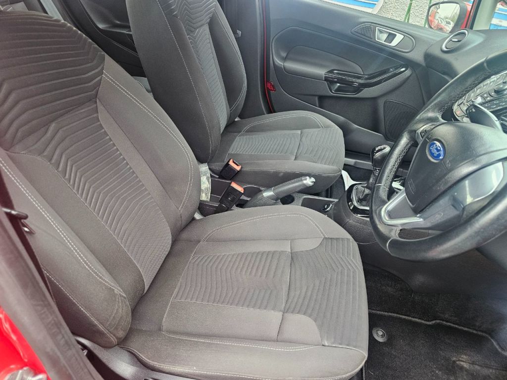 Used Ford Fiesta 2013 for sale - 77236137: Photo 16