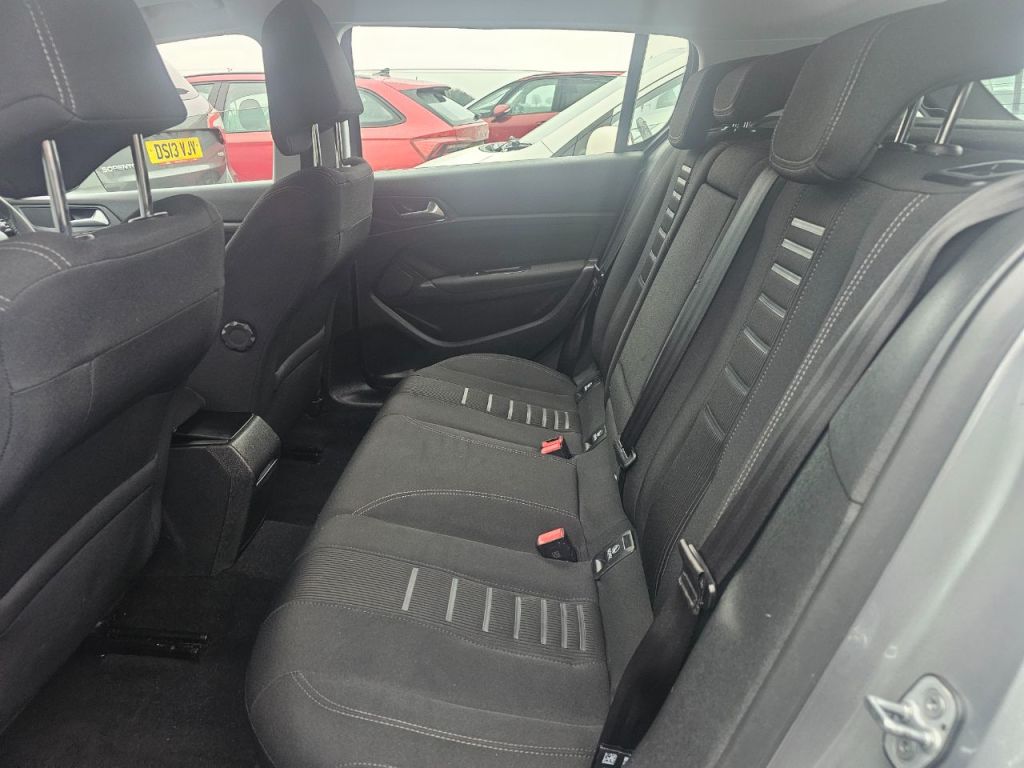 Used Peugeot 308 2014 for sale - 77399624: Photo 12