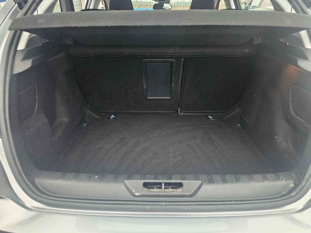 Used Peugeot 308 2014 for sale - 77399624: Photo 13