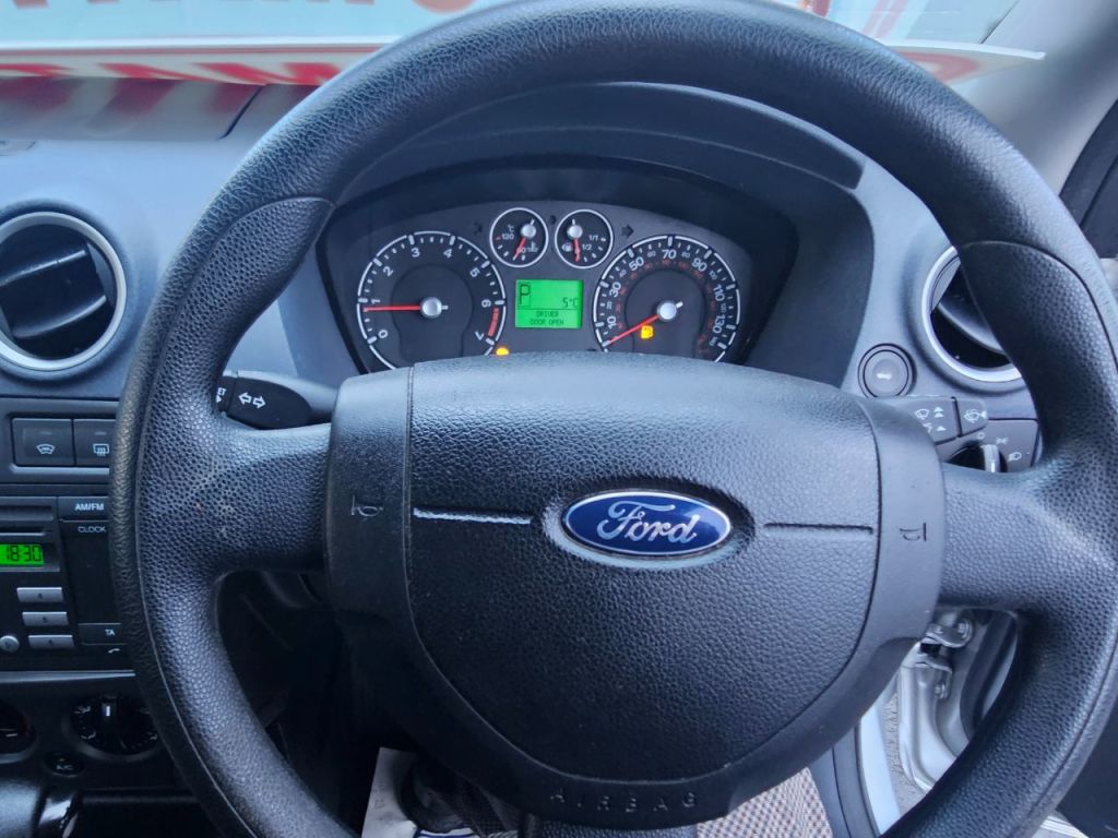 Used Ford Fusion 2010 for sale - 77236152: Photo 16