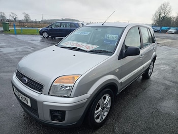 2010 - FUSION ZETEC AUTO 5-Door