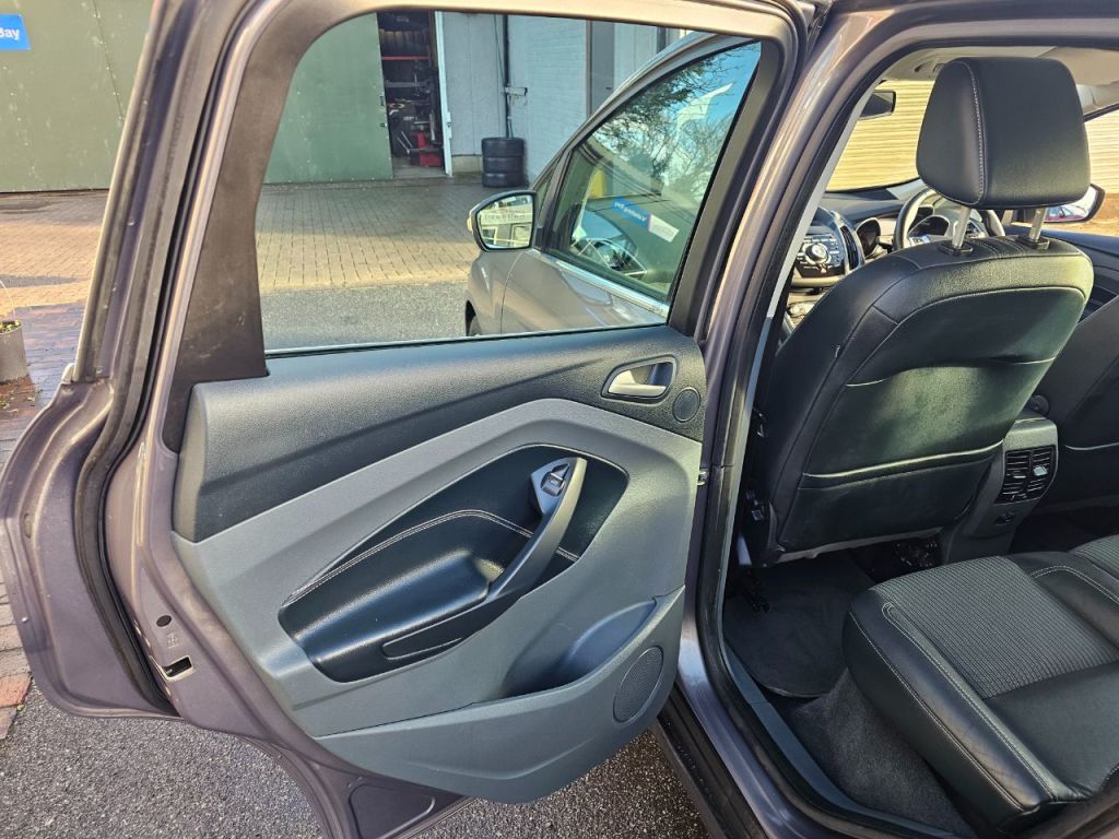 Used Ford C-Max 2014 for sale - 76670466: Photo 12