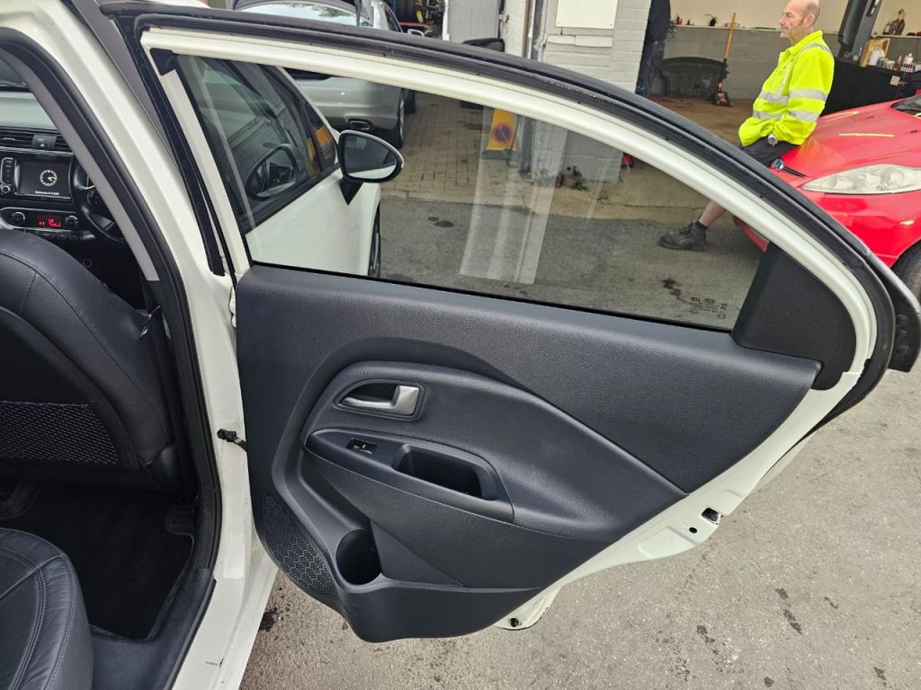 Used Kia Rio 2015 for sale - 75875057: Photo 17