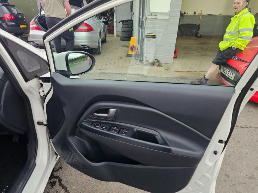 Used Kia Rio 2015 for sale - 75875057: Photo 19