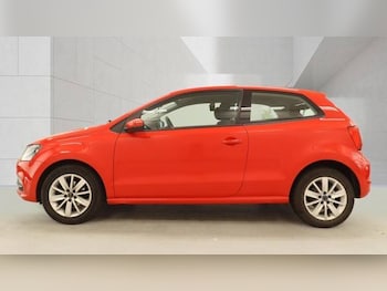 Used Volkswagen Polo 2015 for sale - 78538238: Photo