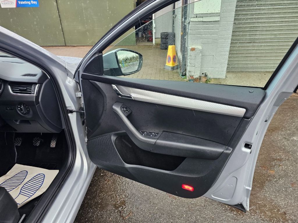 Used Skoda Octavia 2014 for sale - 76670470: Photo 18