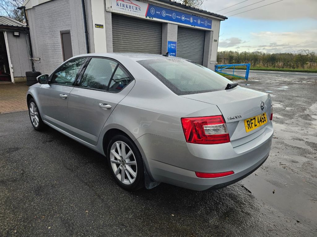 Used Skoda Octavia 2014 for sale - 76670470: Photo 7