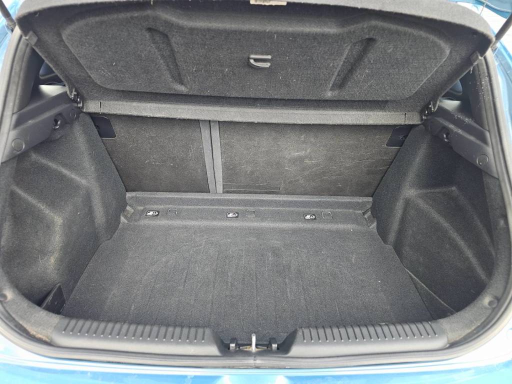 Used Hyundai i30 2014 for sale - 78219237: Photo 15