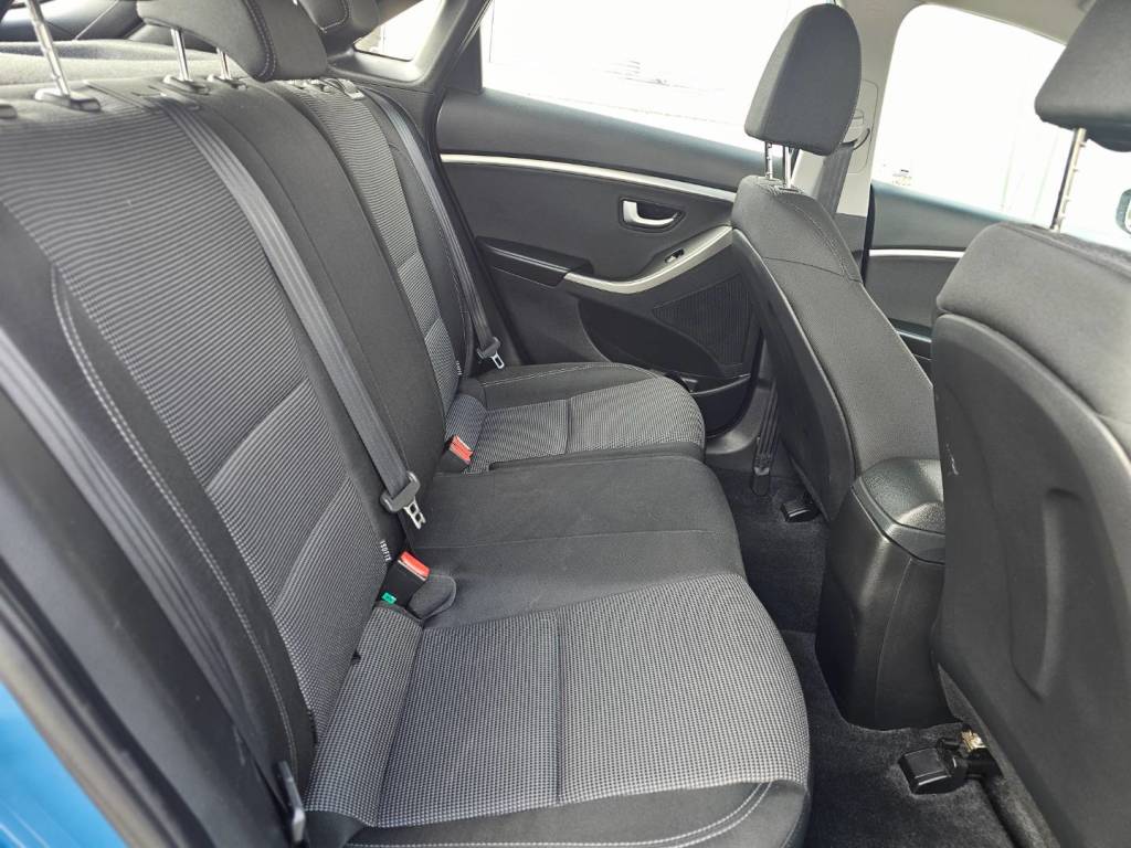 Used Hyundai i30 2014 for sale - 78219237: Photo 16