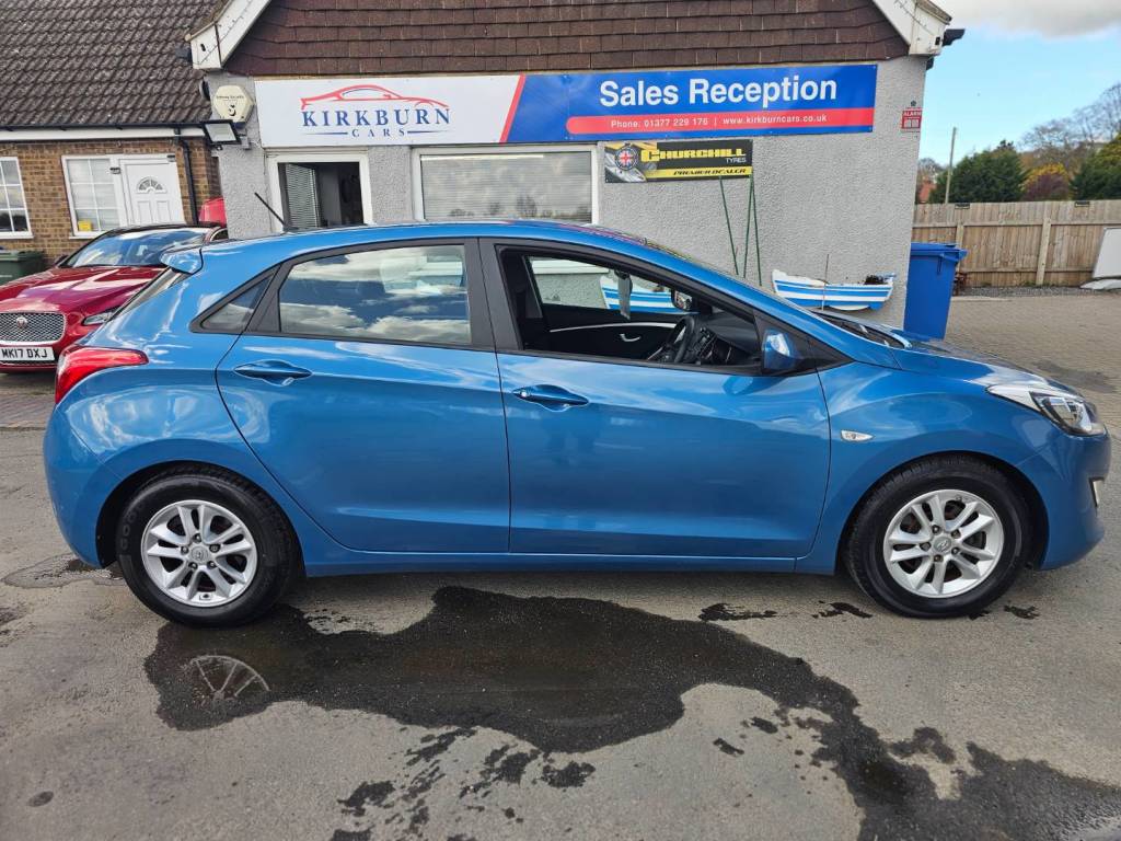 Used Hyundai i30 2014 for sale - 78219237: Photo 2